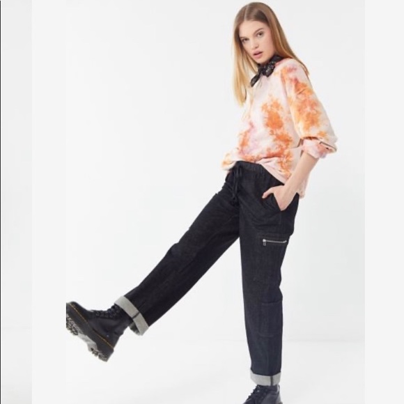 Urban Outfitters Pants - ❌SOLD❌ NWT Urban Outfitters cargo pants